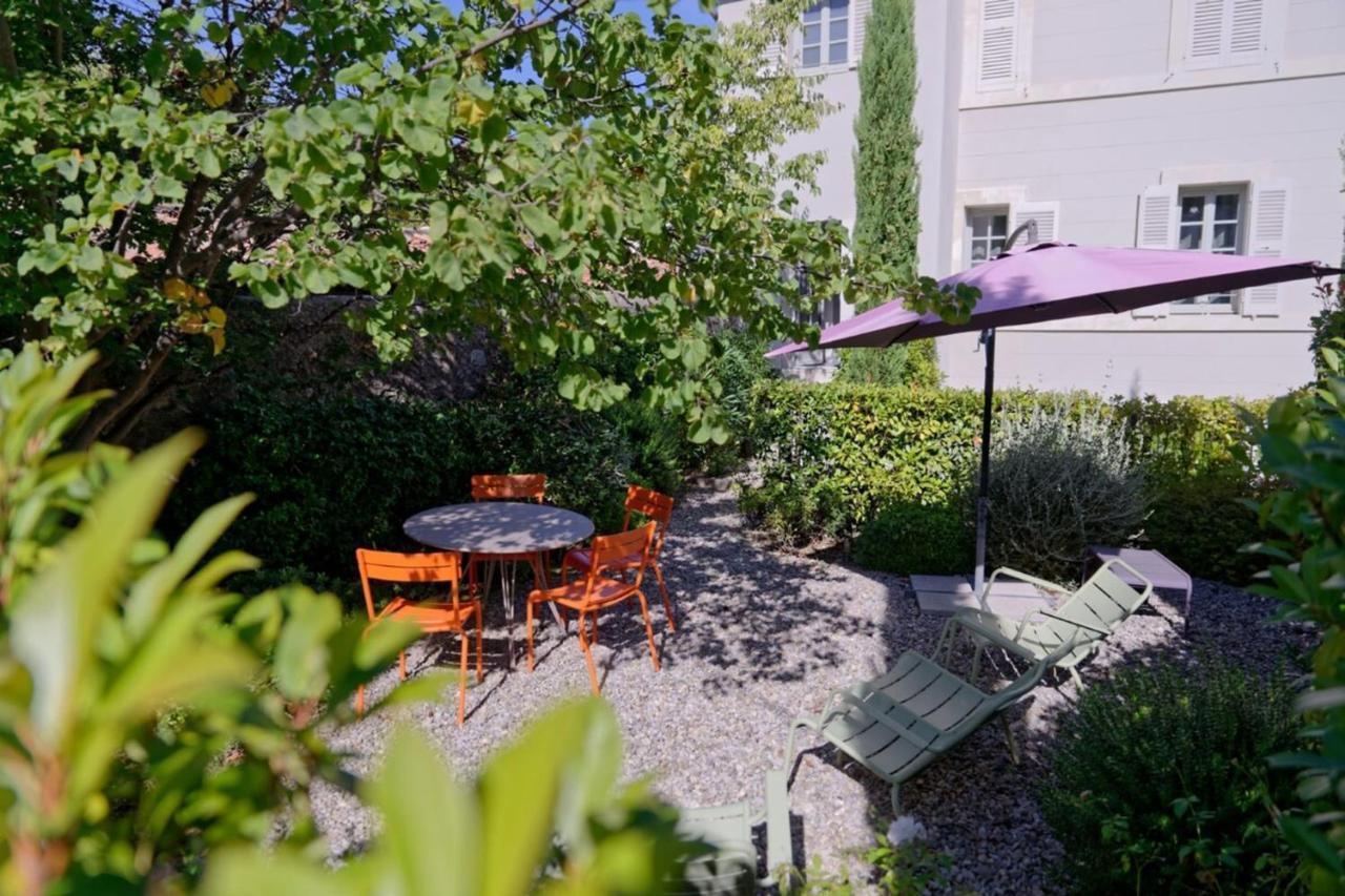 Private Furnished Apartment With All Comfort Has A Garden In A Green Space Meyreuil Kültér fotó