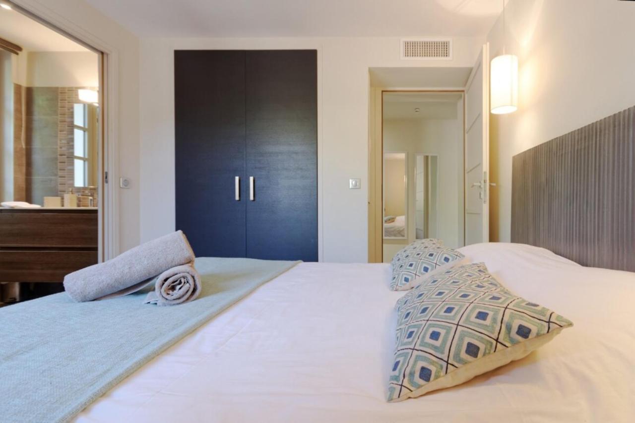 Private Furnished Apartment With All Comfort Has A Garden In A Green Space Meyreuil Kültér fotó