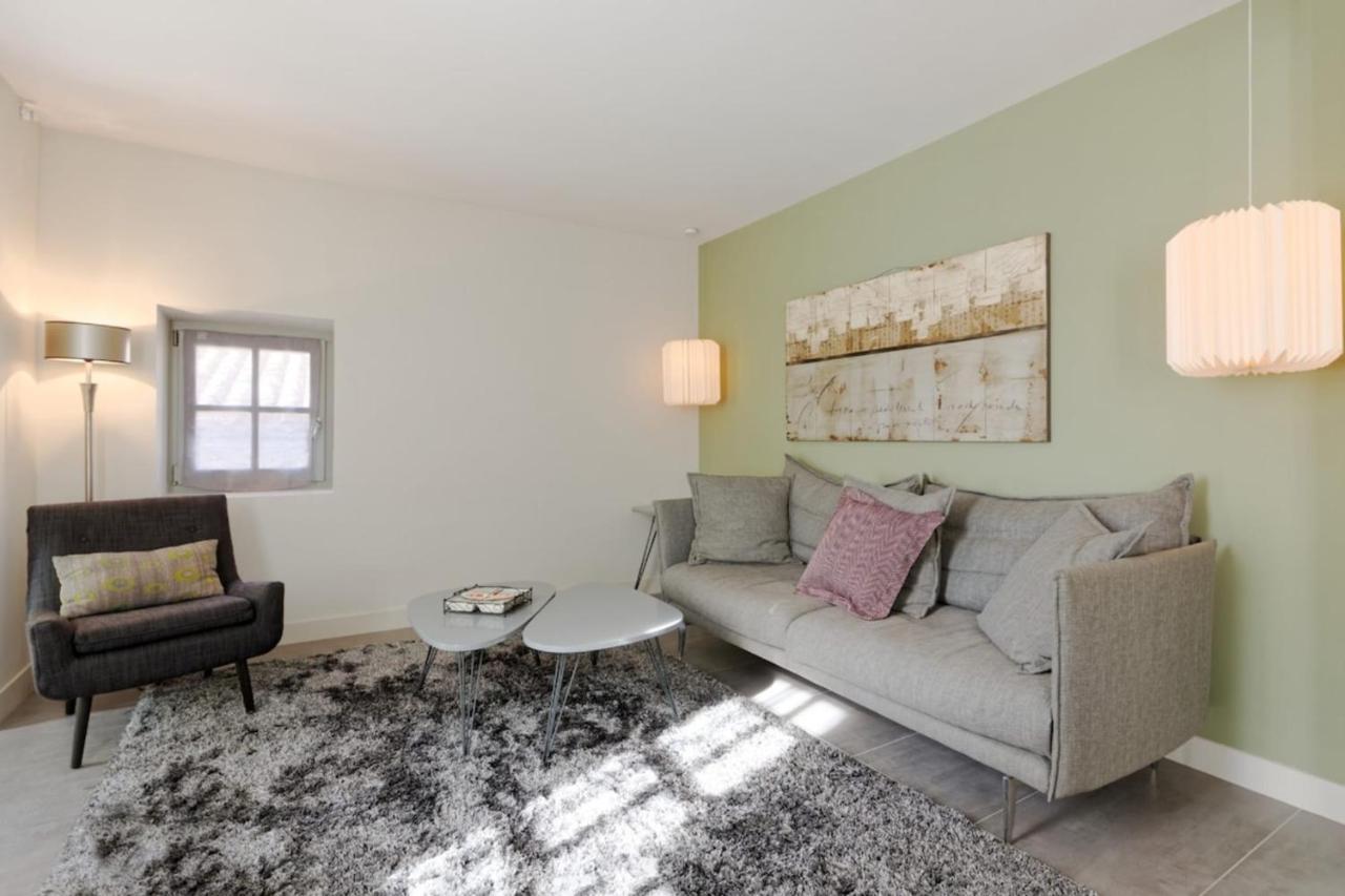Private Furnished Apartment With All Comfort Has A Garden In A Green Space Meyreuil Kültér fotó