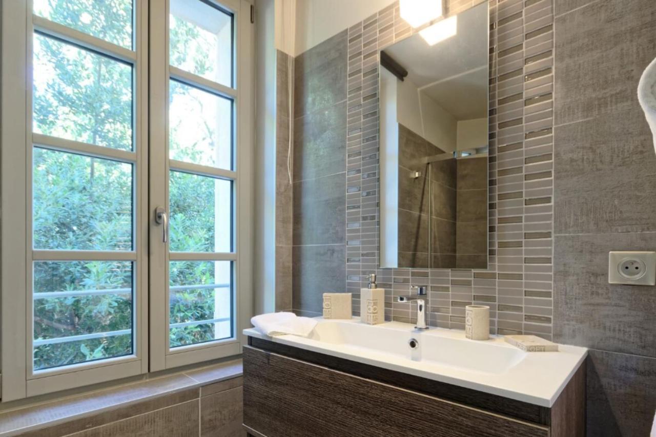 Private Furnished Apartment With All Comfort Has A Garden In A Green Space Meyreuil Kültér fotó
