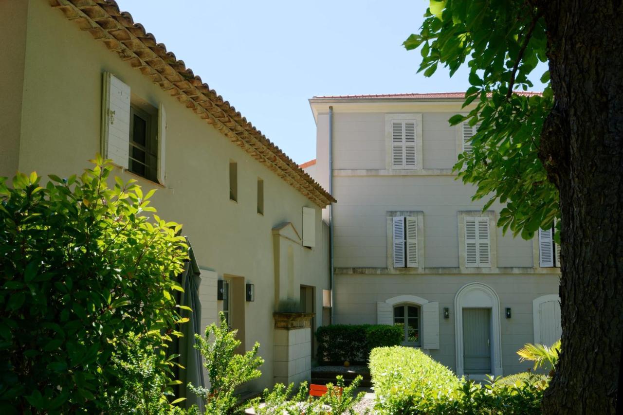 Private Furnished Apartment With All Comfort Has A Garden In A Green Space Meyreuil Kültér fotó
