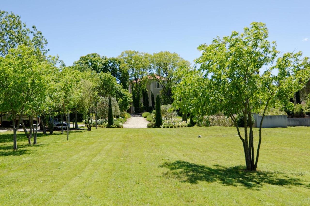 Private Furnished Apartment With All Comfort Has A Garden In A Green Space Meyreuil Kültér fotó